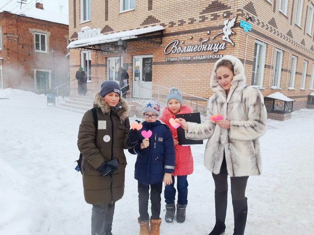 В центре помощи детям города Троицка прошел День творчества