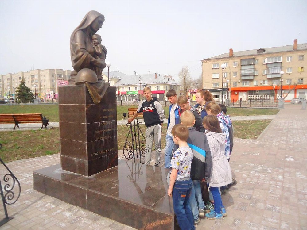 В социальном приюте для детей и подростков города Троицка провели цикл мероприятий, приуроченных к празднику Победы