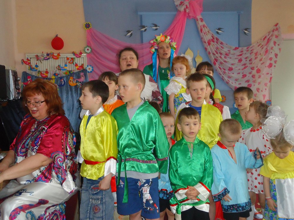 Светлый праздник весны!