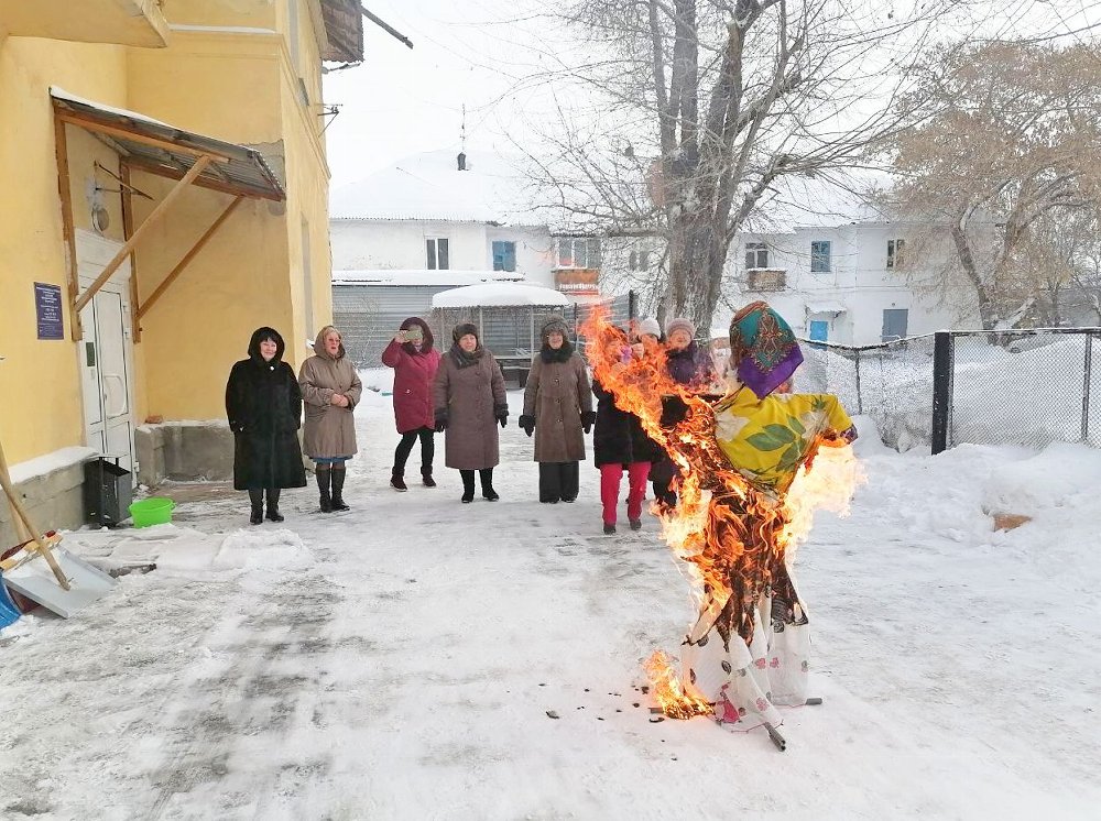Здравствуй масленица! Прощай Зима!