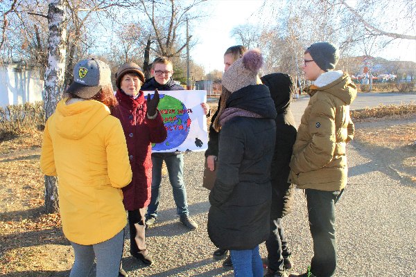 Воспитанники центра помощи детям города Троицка провели акцию по правовому просвещению «Права и обязанности»