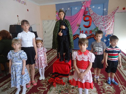 Поклонимся великим тем годам!