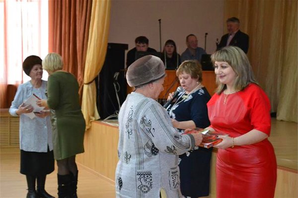 Дети погибших защитников Отечества получили удостоверения