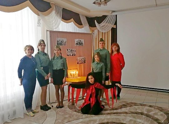 Воспитанники и педагоги центра помощи детям города Троицка почтили память жертв Холокоста