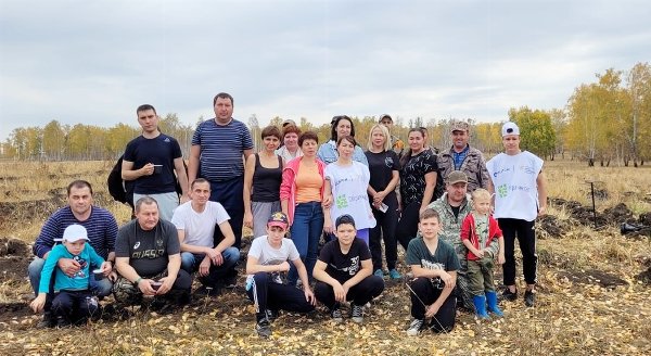 Педагоги и воспитанники МКУ «Центр помощи детям» приняли участие в акции «Сохраним лес»