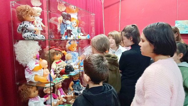 Ребята из центра помощи детям города Троицка побывали в Троицком краеведческом музее