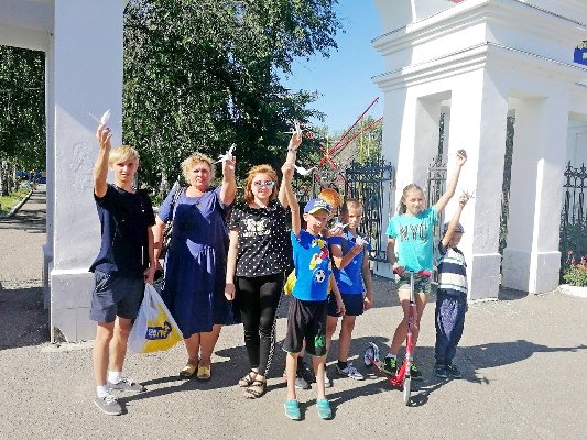 Воспитанники и педагоги МКУ «Центр помощи детям» города Троицка провели акцию «Белый журавлик»