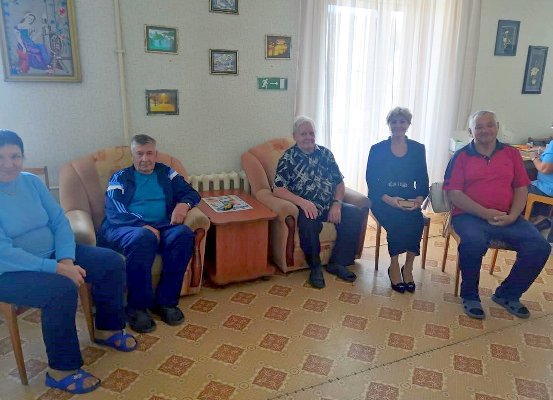 Отдыхающие отделения дневного пребывания граждан пожилого возраста и инвалидов комплексного центра социального обслуживания населения города Троицка приняли участие в интеллектуальном упражнении