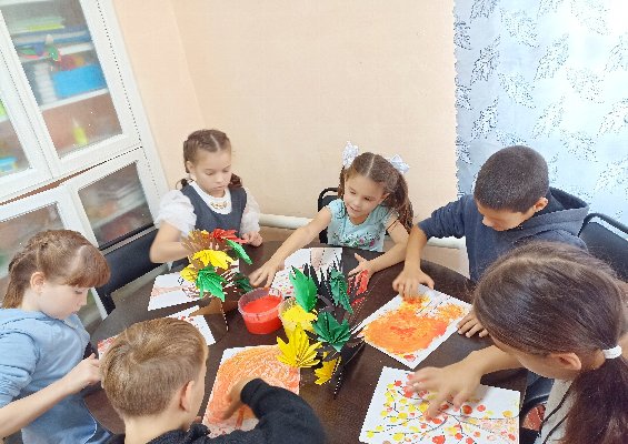 Отворите волшебные двери добра и доверия!