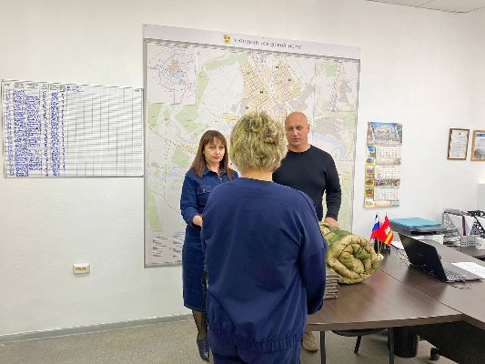 Активистами Женского движения города Троицка организован сбор гуманитарного груза для военнослужащих, находящихся в зоне СВО