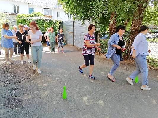 Граждане пожилого возраста приняли участие в спортивном соревновании
