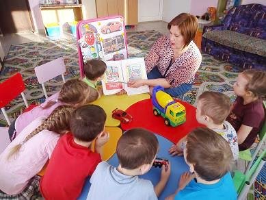Педагоги социального приюта для детей и подростков города Троицка провели цикл занятий по соблюдению правил дорожного движения