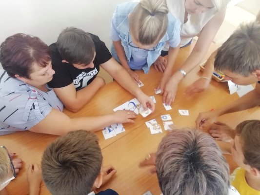 В МКУ «Центр помощи детям» города Троицка прошла психологическая игра «Семейный квест»