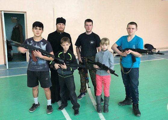 В центре помощи детям города Троицка продолжается традиция проводить выходные дни в спортивном духе