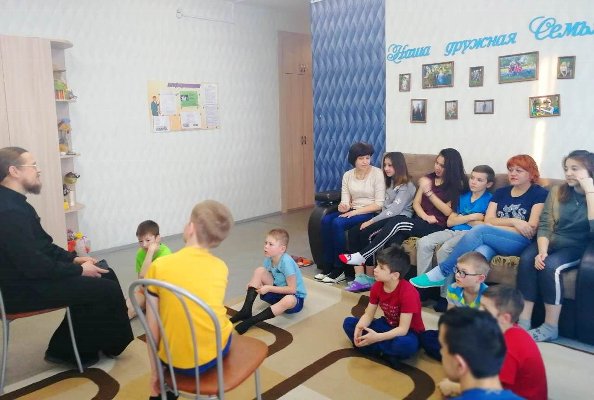 В центре помощи детям города Троицка ведется систематическая и целенаправленная работа по профилактике вредных привычек