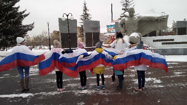 В центре помощи детям города Троицка прошел цикл мероприятий, посвященных 99-летию со дня образования ВЛКСМ