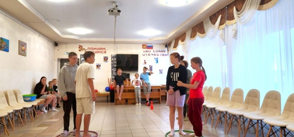 В центре помощи детям города Троицка прошел веселый рыцарский турнир