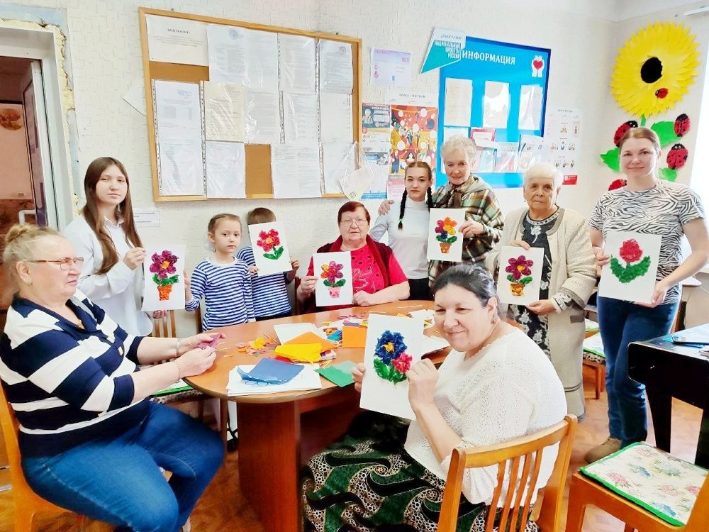 Дети поздравили пенсионеров с 8 Марта