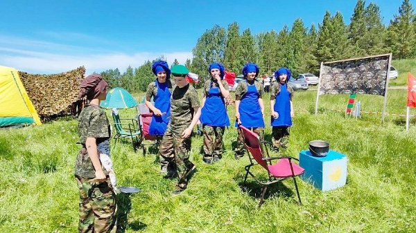 Воспитанники центра помощи детям города Троицка приняли участие во второй региональной военно-патриотической игре «Зарница»