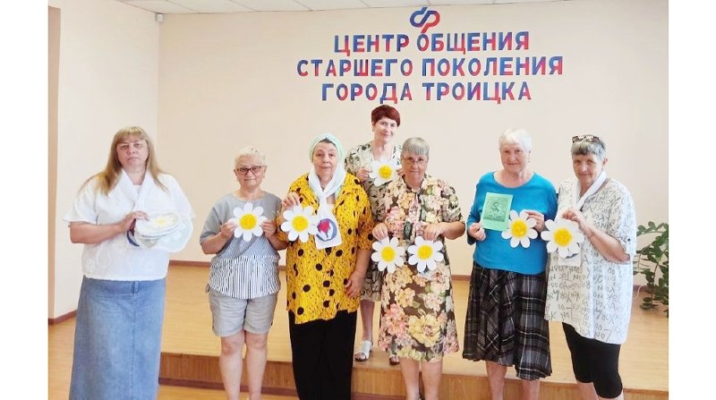 Серебряные волонтеры провели мастер-класс для пенсионеров Серебряные волонтеры провели мастер-класс для пенсионеров